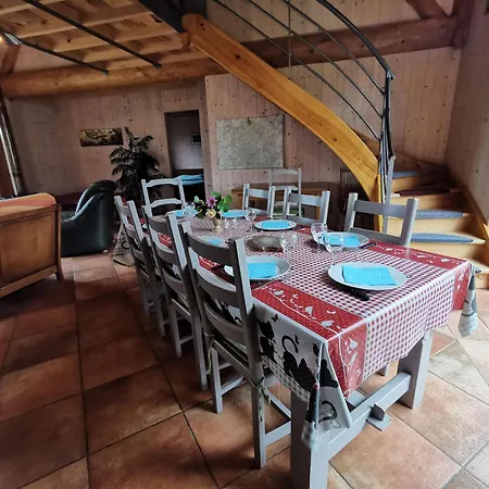 Familial A Avec Jardin Et Aire De Jeux - Fr-1-582-292 別荘 Riotord