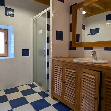 Casa rural Familial A Avec Jardin Et Aire De Jeux - Fr-1-582-292