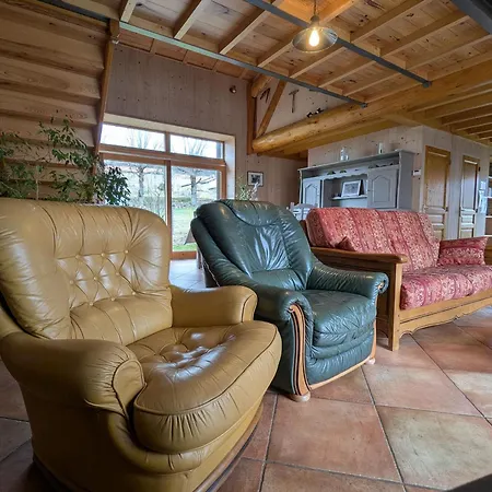 Familial A Avec Jardin Et Aire De Jeux - Fr-1-582-292 * Riotord